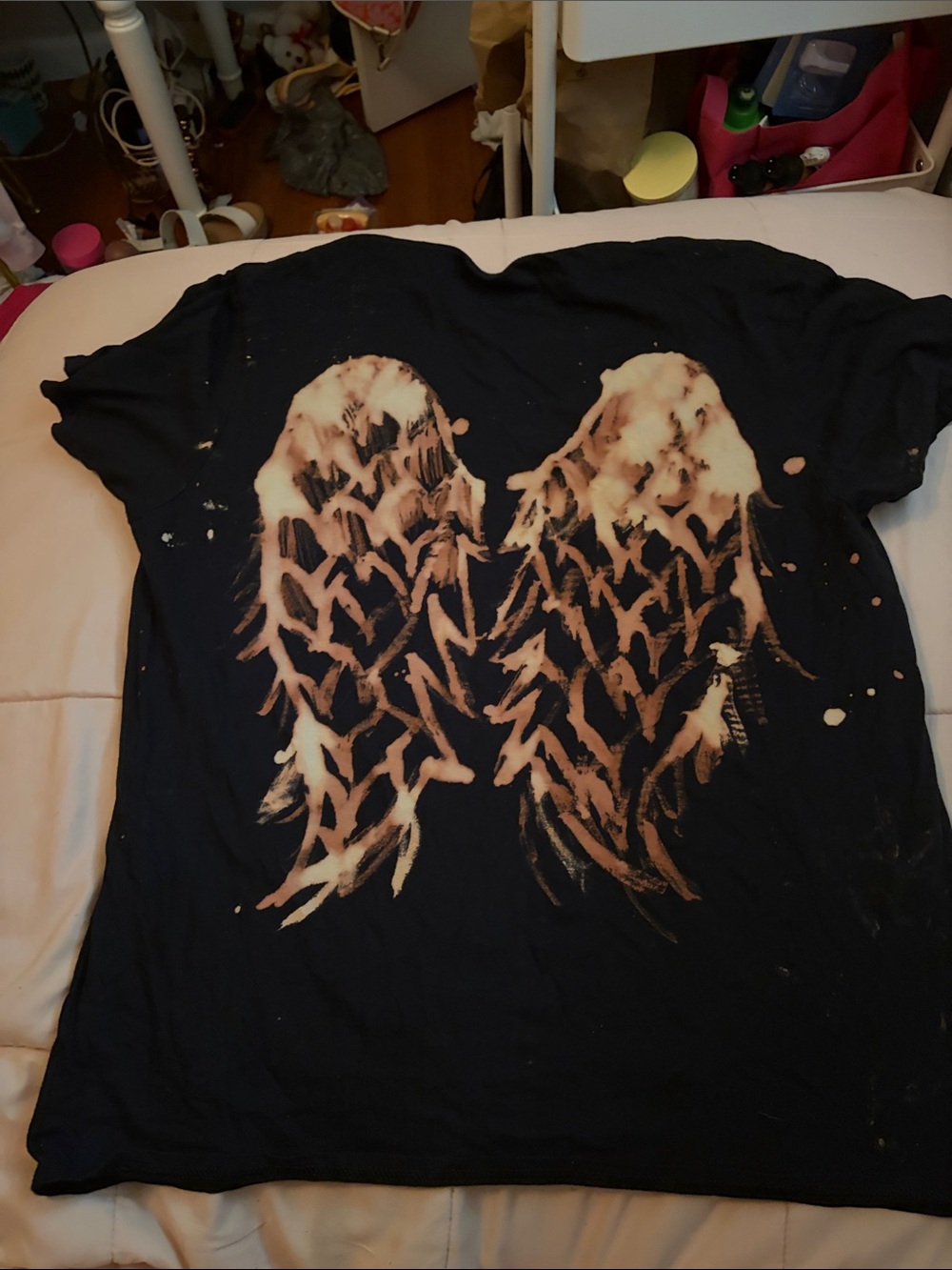 Handmade bleached tee - Picture 2 of 3
